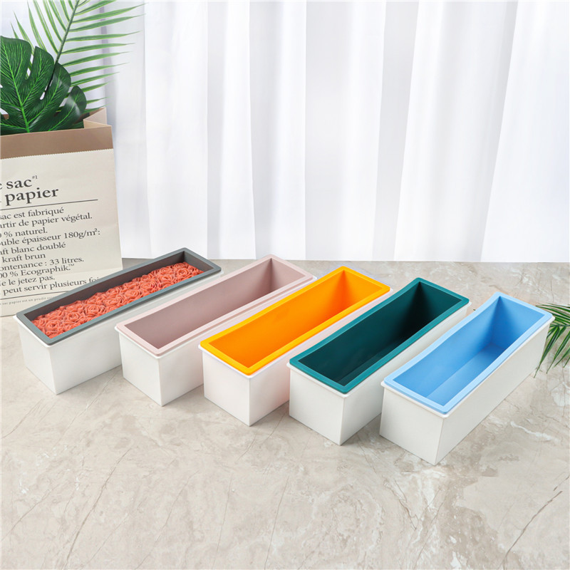 Scatola di plastica + supporto - Soap Making Kit For Beginners recensione e prezzo